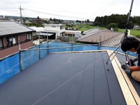 城里町　T様邸　屋根カバー工事（板金屋根・棟板金取り付け）